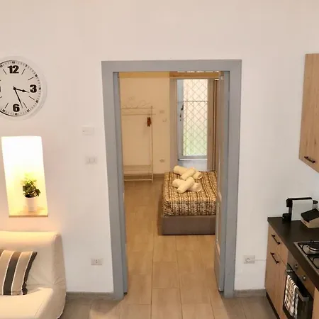 Cozy 200mt From Metro C Apartment *
